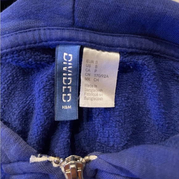 H&M Men’s zip up hoodie - Picture 2 of 2